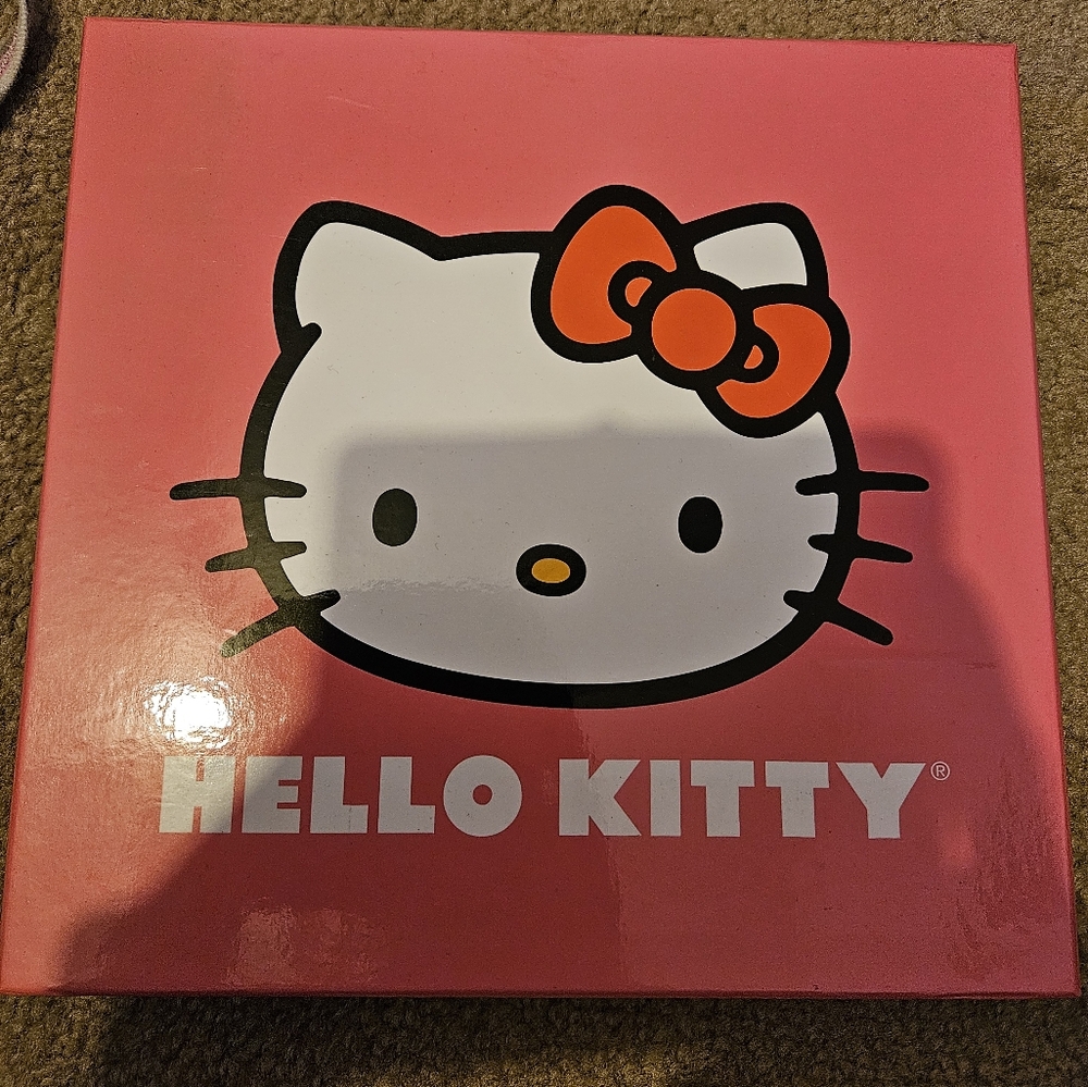 NIB Hello Kitty Watch Set - Picture 2 of 2